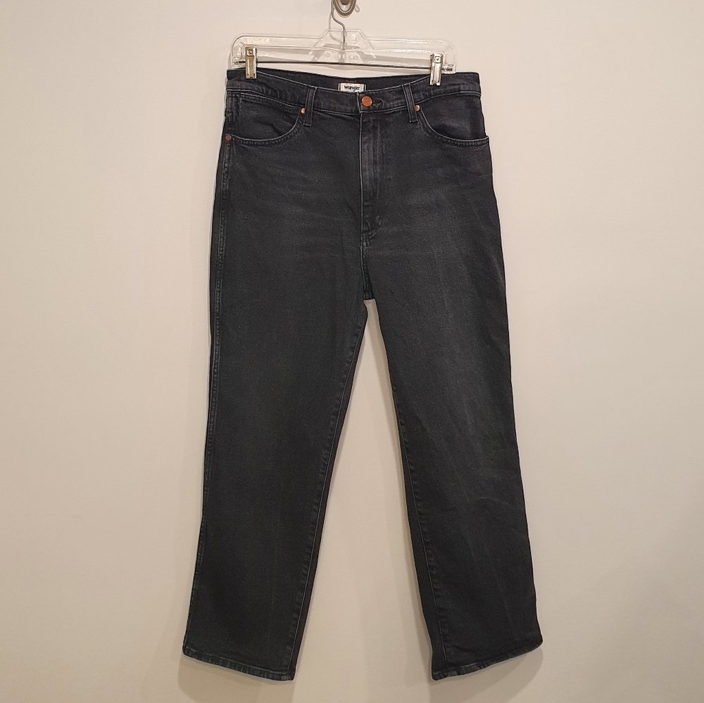 Wrangler high rise straight leg Wild West jeans, black, size 31